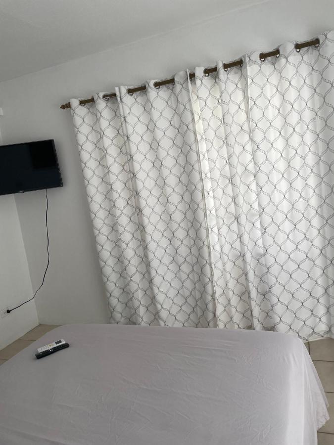 Petals Lovely Beach Villa St. John's Екстер'єр фото
